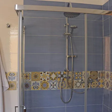 Salento Dolce Far Niente Konukevi 3*